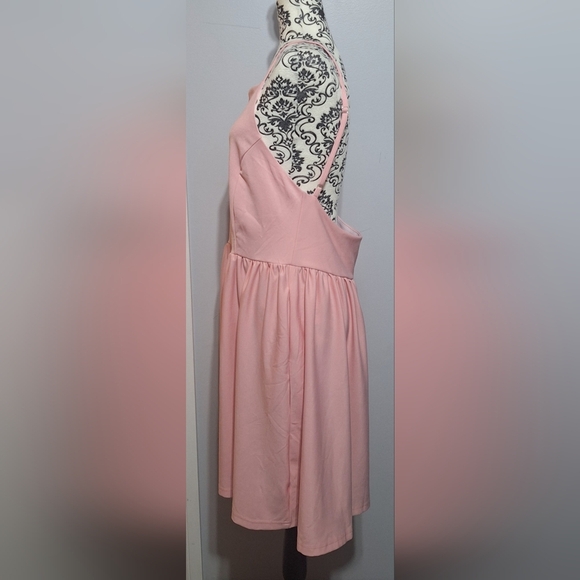 XL NWT Fancyinn Elegant Pink Dress - Picture 2 of 6